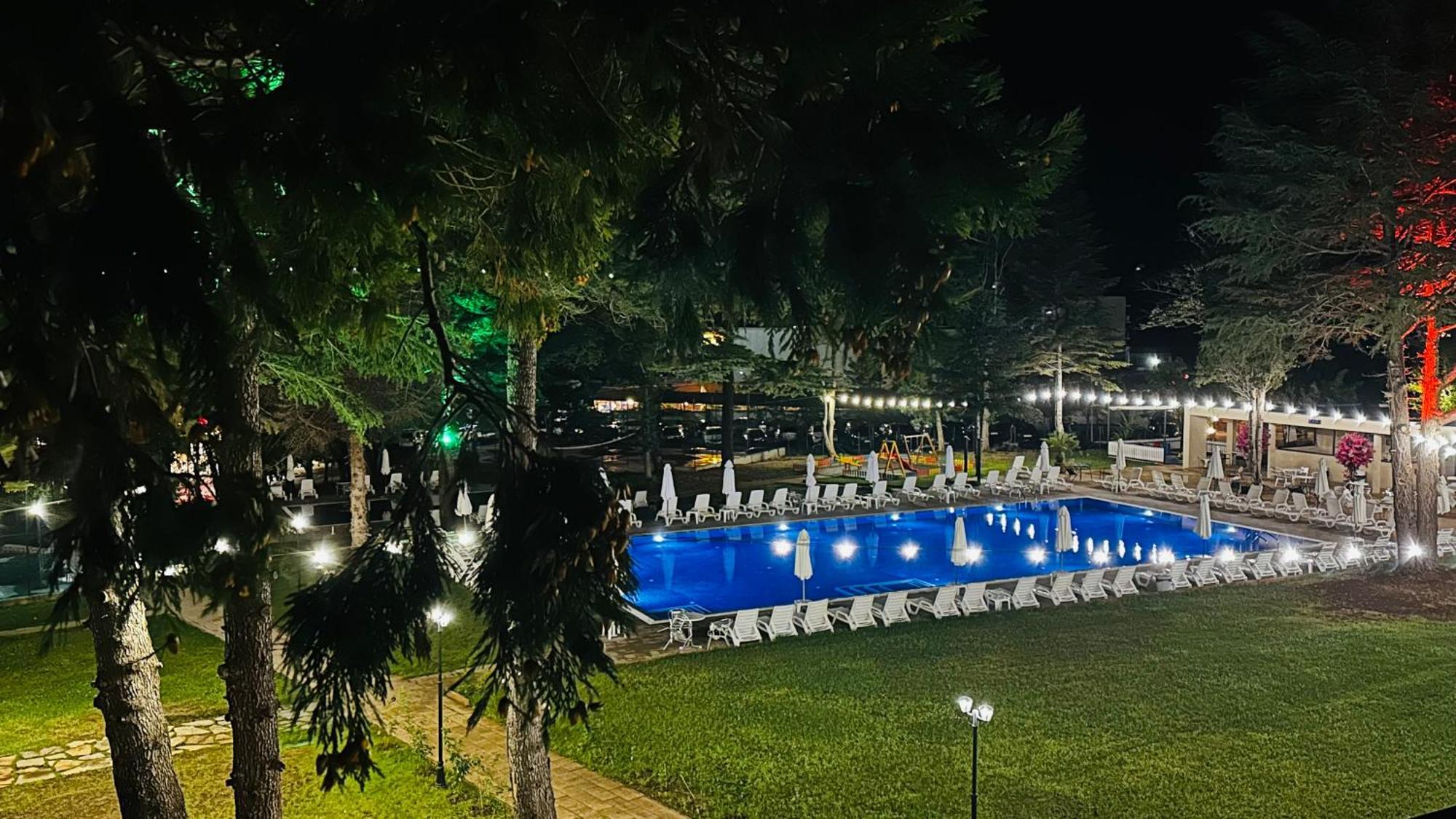 Queen Nelly Park Kiten  Bagian luar foto